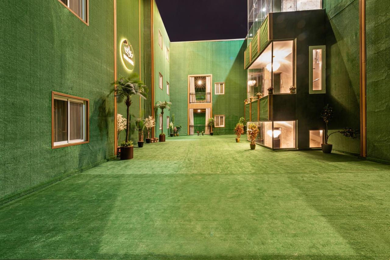 Ross Hotel Riyadh Exterior photo